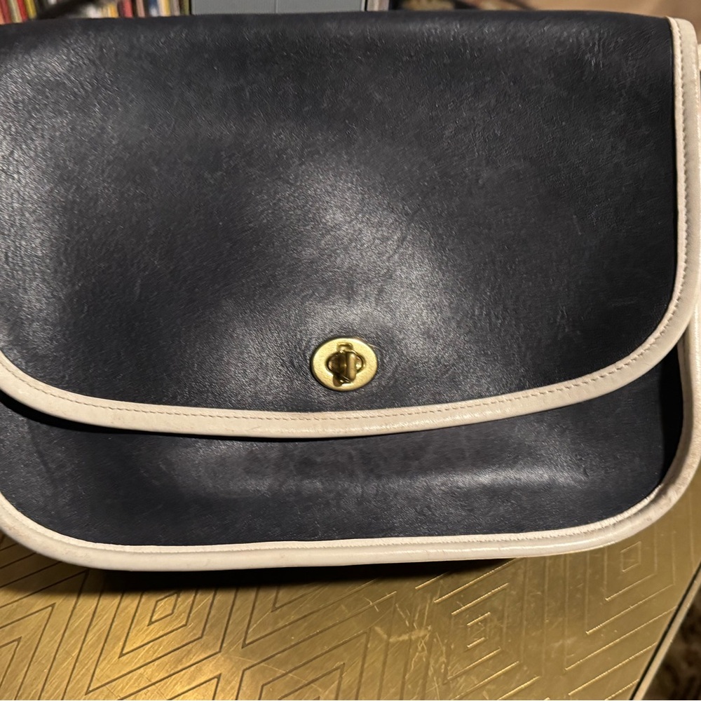 Rare Vintage Navy Blue and Parchment Leather Crossbody Coach Spectator City 9667 - Picture 9 of 13